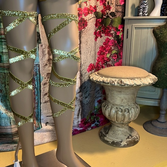 NWT Gold Glitter Leg Wraps - Picture 3 of 5